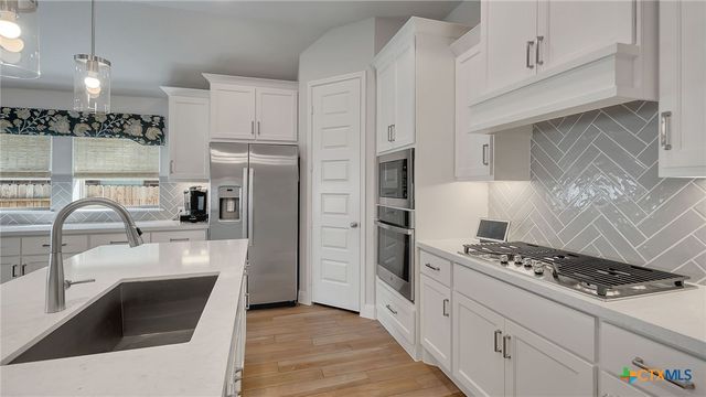 1816 Field Brook, Seguin, TX 78155