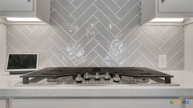 1816 Field Brook, Seguin, TX 78155