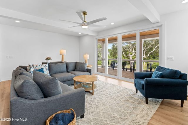 101 NE 64th Street, Oak Island, NC 28465