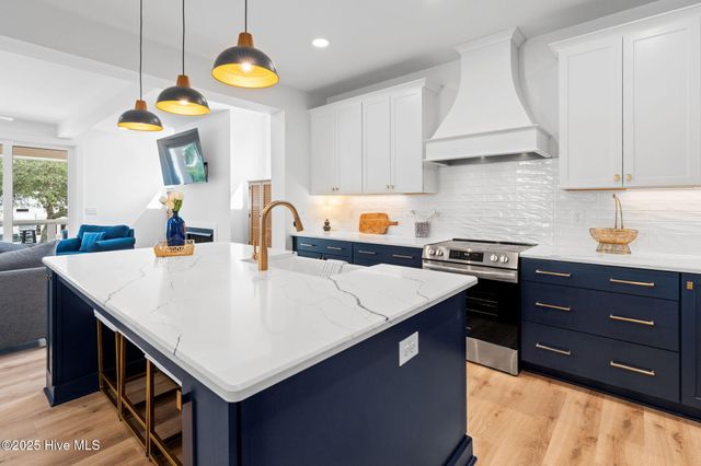 101 NE 64th Street, Oak Island, NC 28465