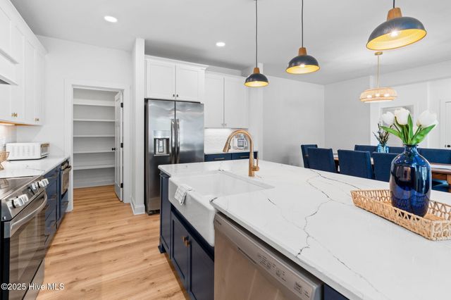 101 NE 64th Street, Oak Island, NC 28465