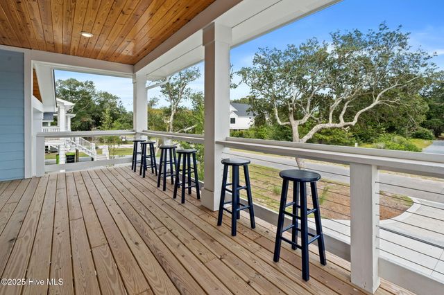 101 NE 64th Street, Oak Island, NC 28465