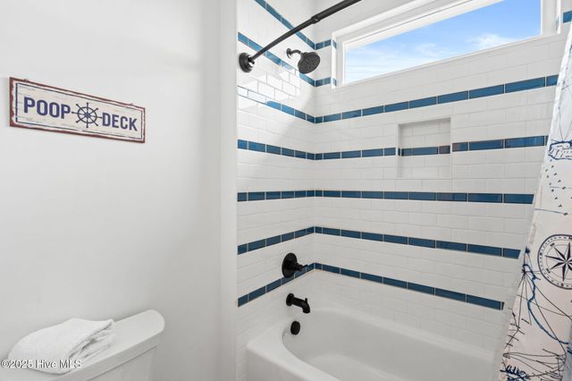 101 NE 64th Street, Oak Island, NC 28465