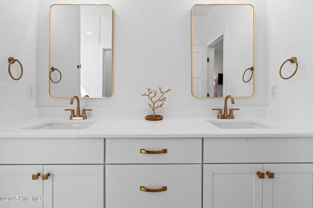 101 NE 64th Street, Oak Island, NC 28465