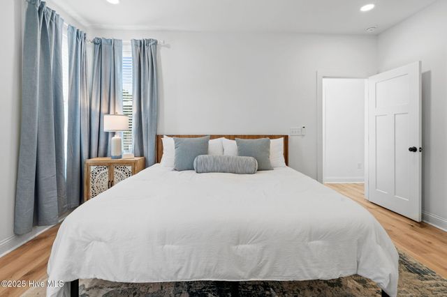 101 NE 64th Street, Oak Island, NC 28465