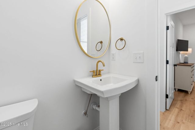 101 NE 64th Street, Oak Island, NC 28465