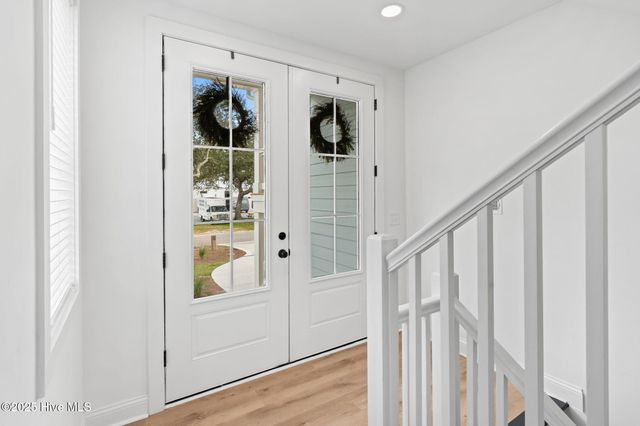 101 NE 64th Street, Oak Island, NC 28465