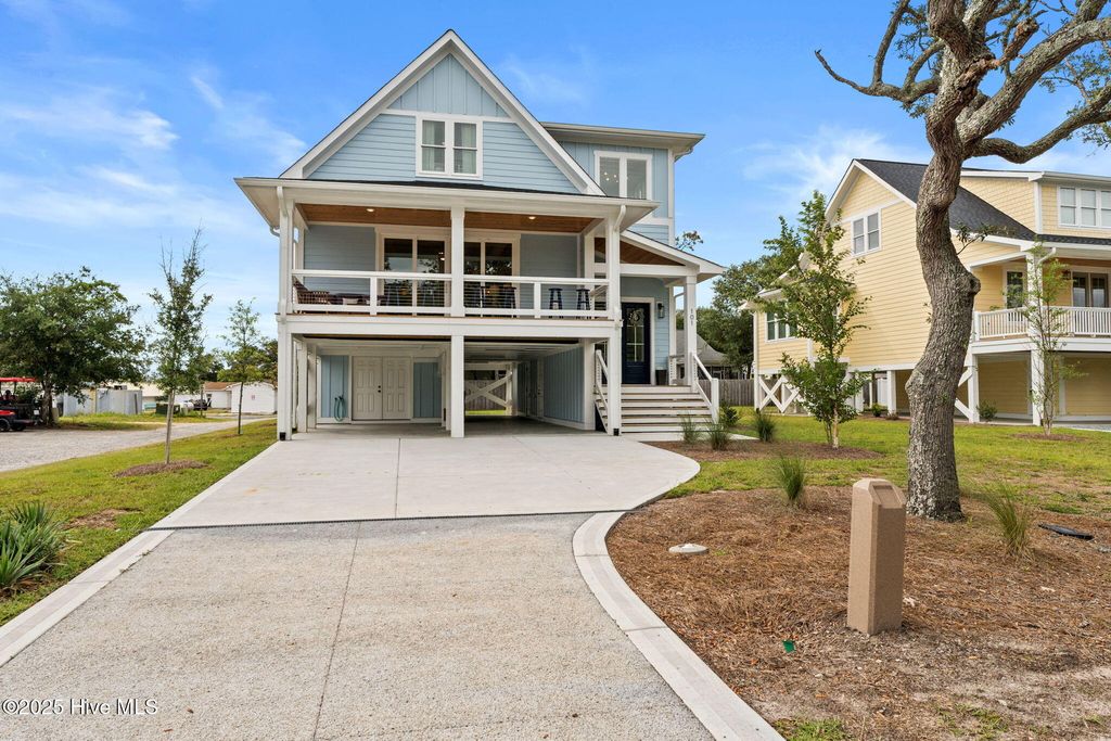101 NE 64th Street, Oak Island, NC 28465