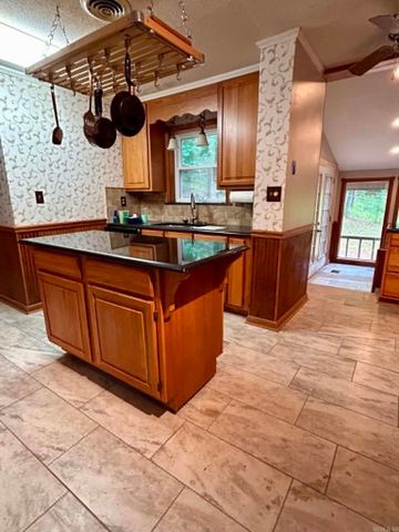 3101 Roseman Road, Camden, AR 71701