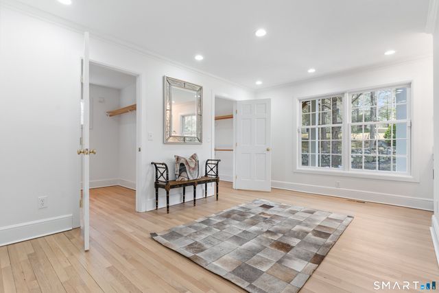 14 Windermere Lane, Stamford, CT 06902