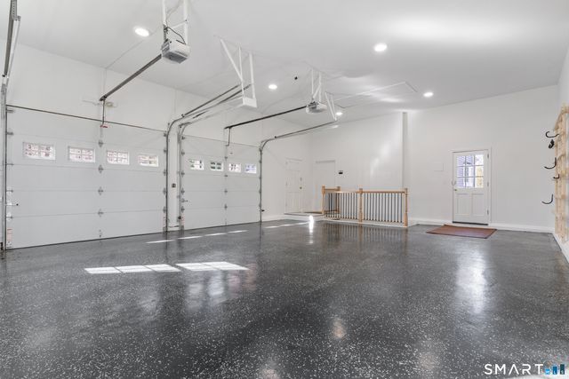 14 Windermere Lane, Stamford, CT 06902