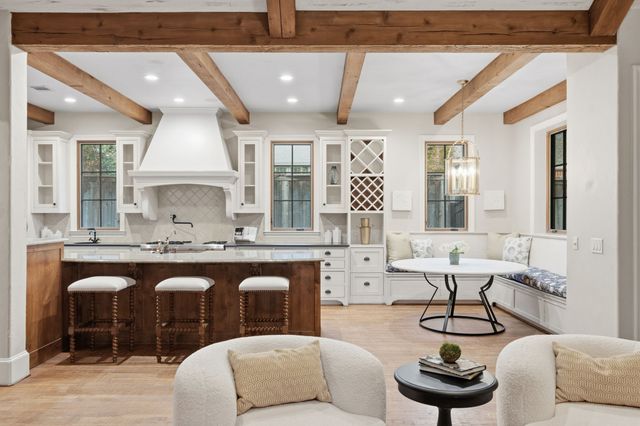 8129 San Fernando Way, Dallas, TX 75218