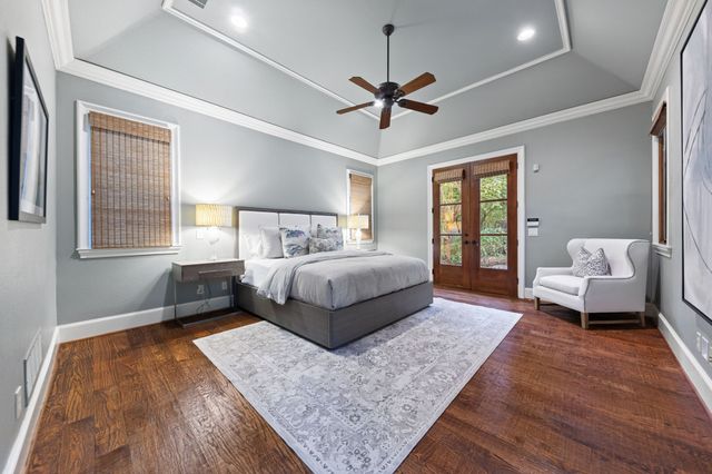 8129 San Fernando Way, Dallas, TX 75218