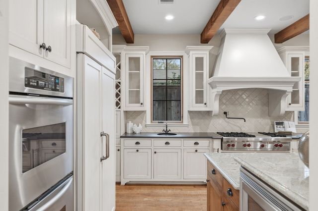 8129 San Fernando Way, Dallas, TX 75218