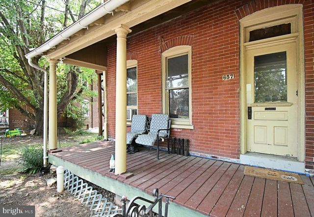 657 N CHARLOTTE ST, Pottstown, PA 19464