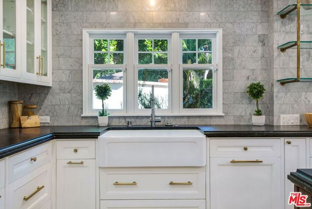 3726 Laurel Canyon Boulevard, Studio City, CA 91604