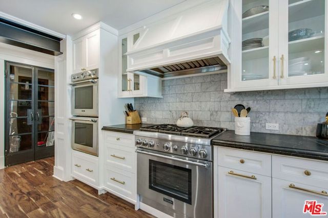 3726 Laurel Canyon Boulevard, Studio City, CA 91604