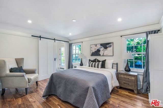 3726 Laurel Canyon Boulevard, Studio City, CA 91604