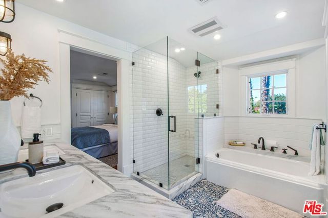 3726 Laurel Canyon Boulevard, Studio City, CA 91604