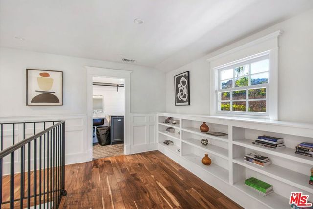 3726 Laurel Canyon Boulevard, Studio City, CA 91604