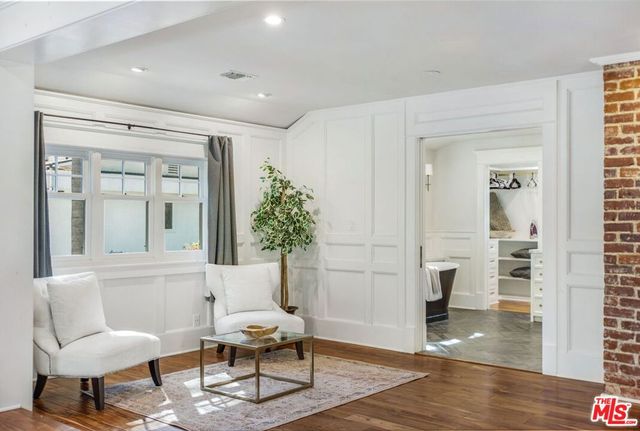 3726 Laurel Canyon Boulevard, Studio City, CA 91604