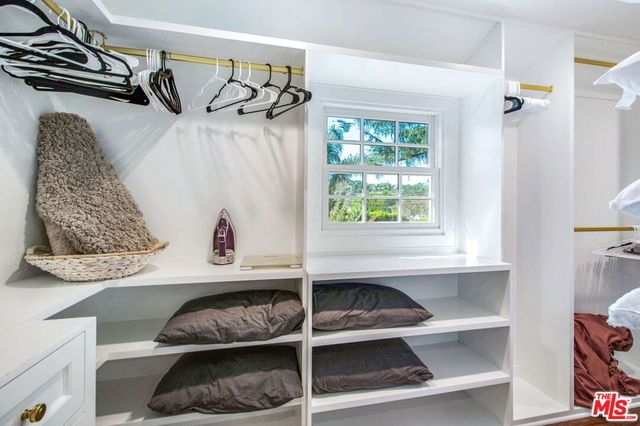 3726 Laurel Canyon Boulevard, Studio City, CA 91604