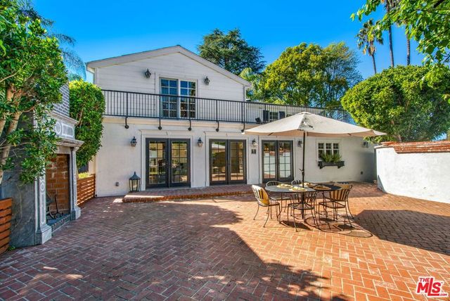 3726 Laurel Canyon Boulevard, Studio City, CA 91604