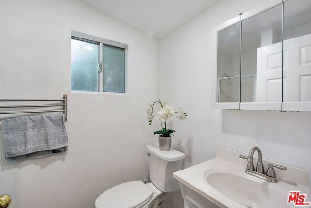 3726 Laurel Canyon Boulevard, Studio City, CA 91604