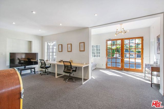 3726 Laurel Canyon Boulevard, Studio City, CA 91604
