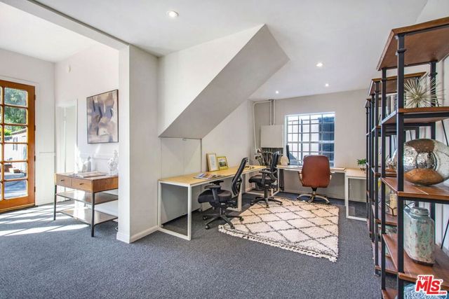 3726 Laurel Canyon Boulevard, Studio City, CA 91604