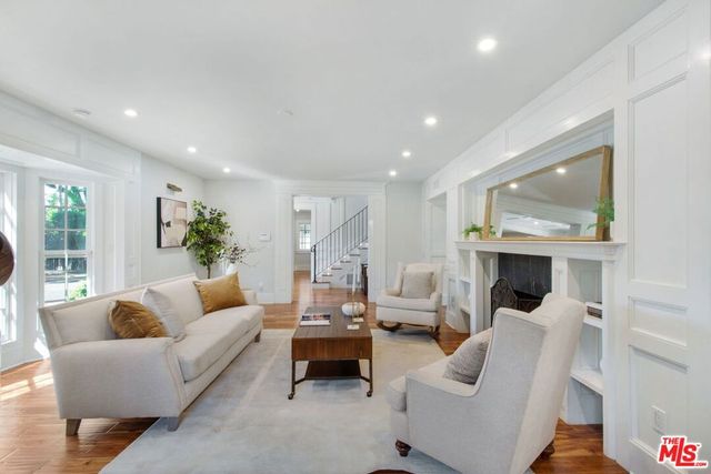 3726 Laurel Canyon Boulevard, Studio City, CA 91604
