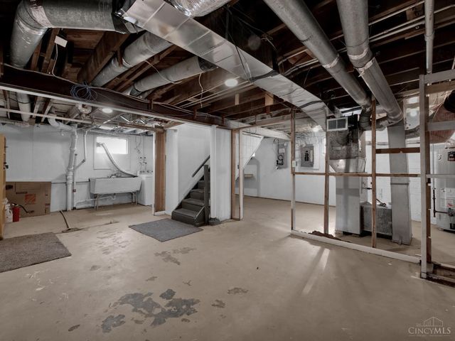 1054 Grayview Court, Cincinnati, OH 45224