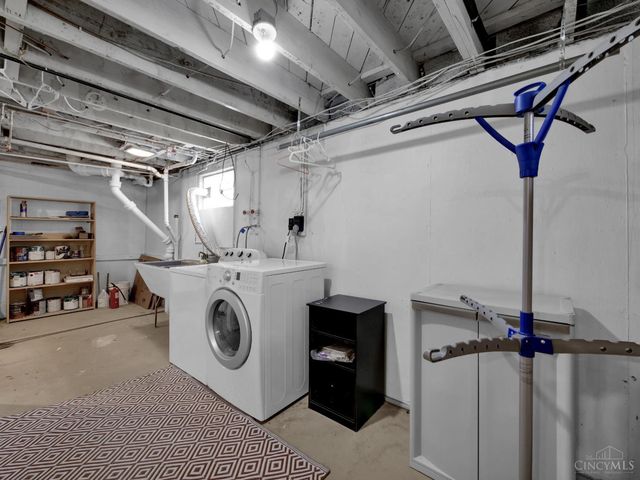 1054 Grayview Court, Cincinnati, OH 45224