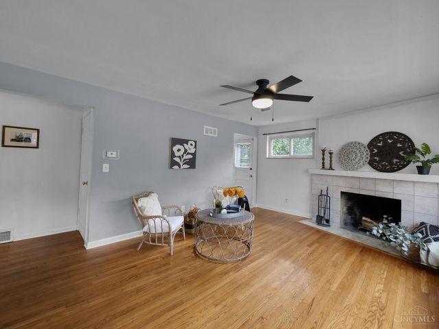 1054 Grayview Court, Cincinnati, OH 45224