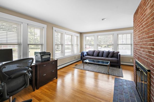 667 Salem St, Lynnfield, MA 01940