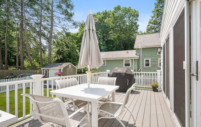 667 Salem St, Lynnfield, MA 01940