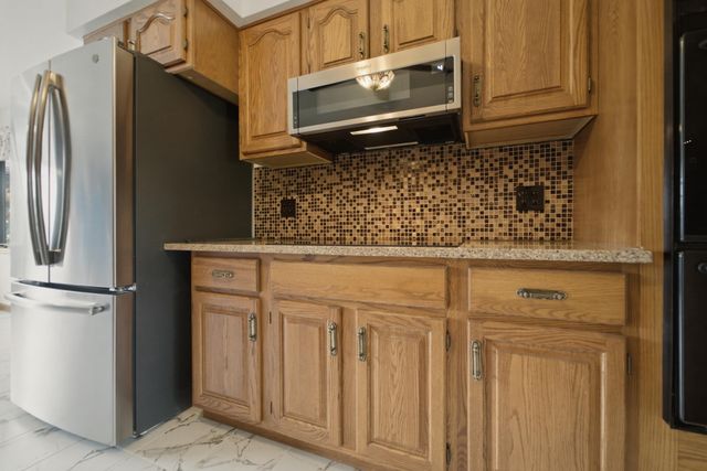 5794 E 107th Place, Crown Point, IN 46307