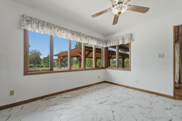 5794 E 107th Place, Crown Point, IN 46307