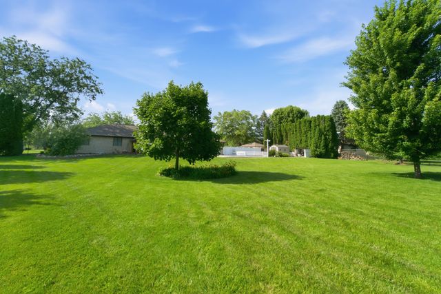 5794 E 107th Place, Crown Point, IN 46307