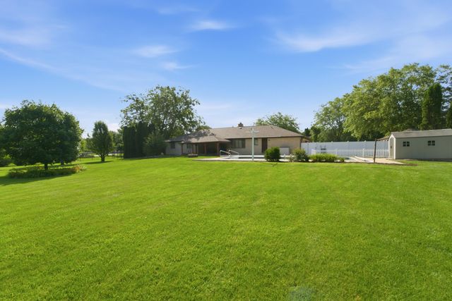 5794 E 107th Place, Crown Point, IN 46307
