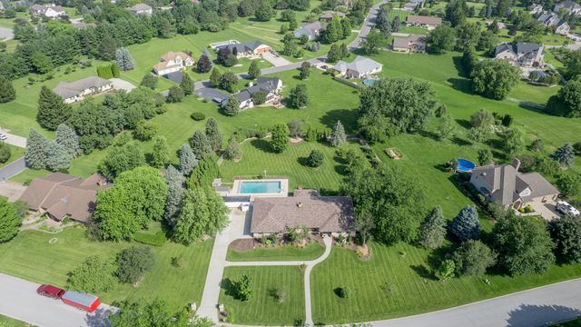 5794 E 107th Place, Crown Point, IN 46307