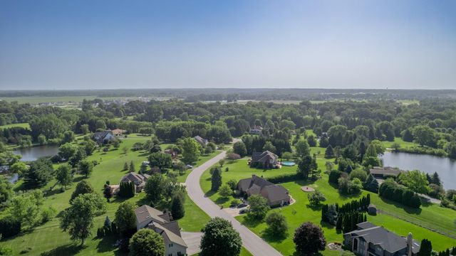 5794 E 107th Place, Crown Point, IN 46307