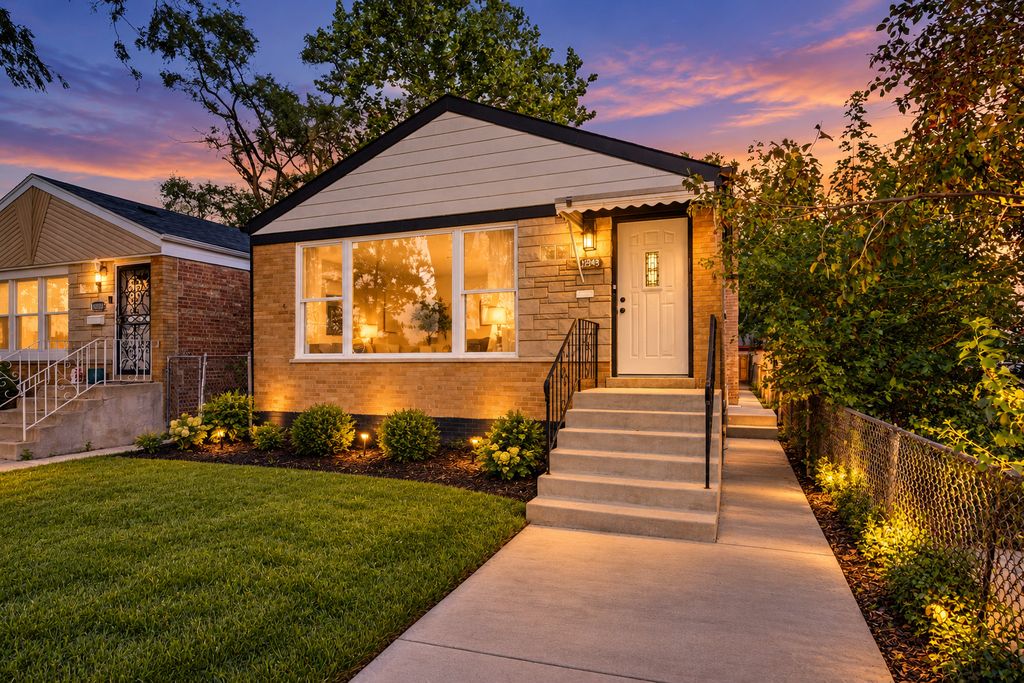 12343 S Lincoln Street, Calumet Park, IL 60827 — exterior