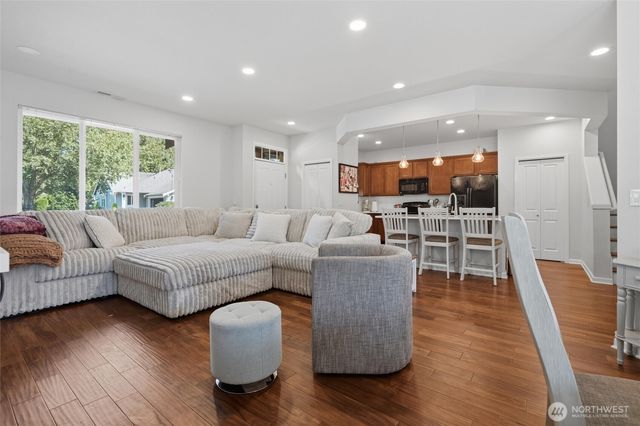 4589 Strathmore Circle SW, Port Orchard, WA 98367