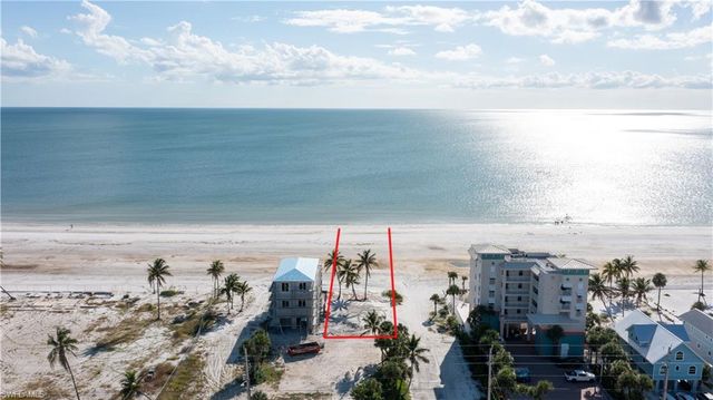 50 Dakota AVE, Fort Myers Beach, FL 33931