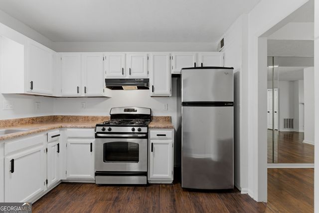 2216 Wellington Circle, Lithonia, GA 30058