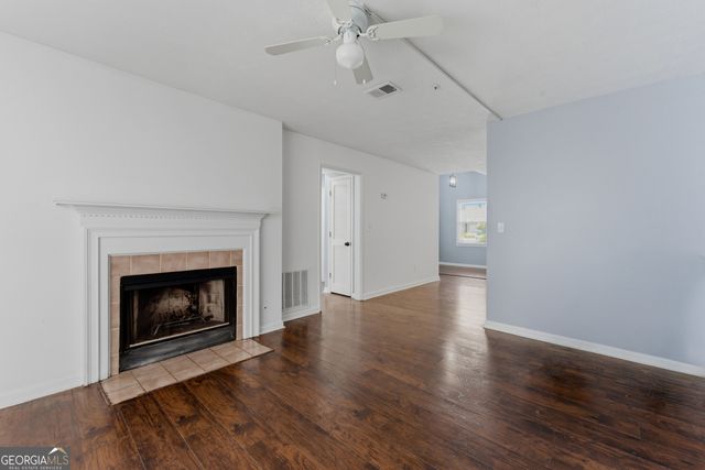 2216 Wellington Circle, Lithonia, GA 30058