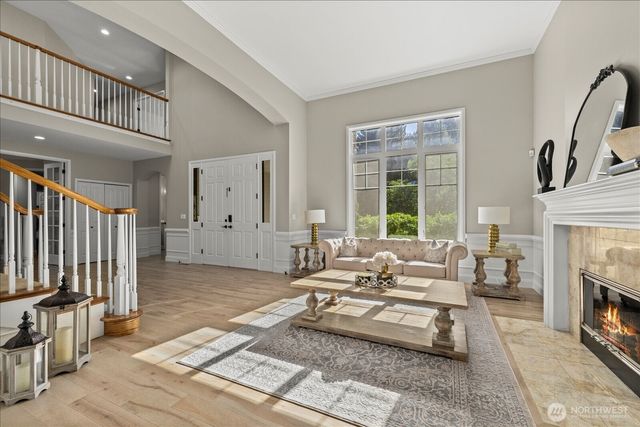2046 277th Avenue SE, Sammamish, WA 98075