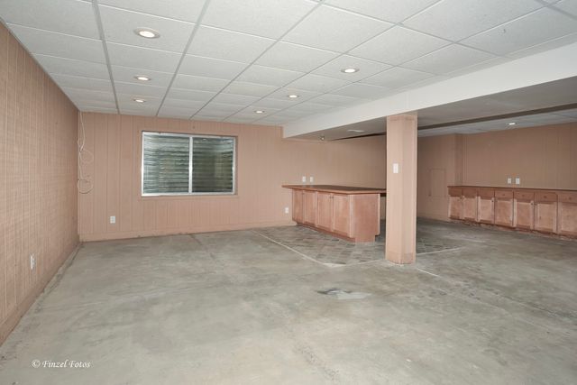 300 Briarwood Lane, Algonquin, IL 60102