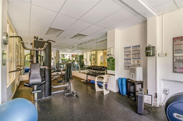 255 W 24th St 107, Miami Beach, FL 33140